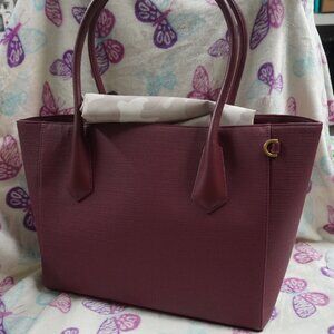 Dagne Dover Burgundy Tote Bag